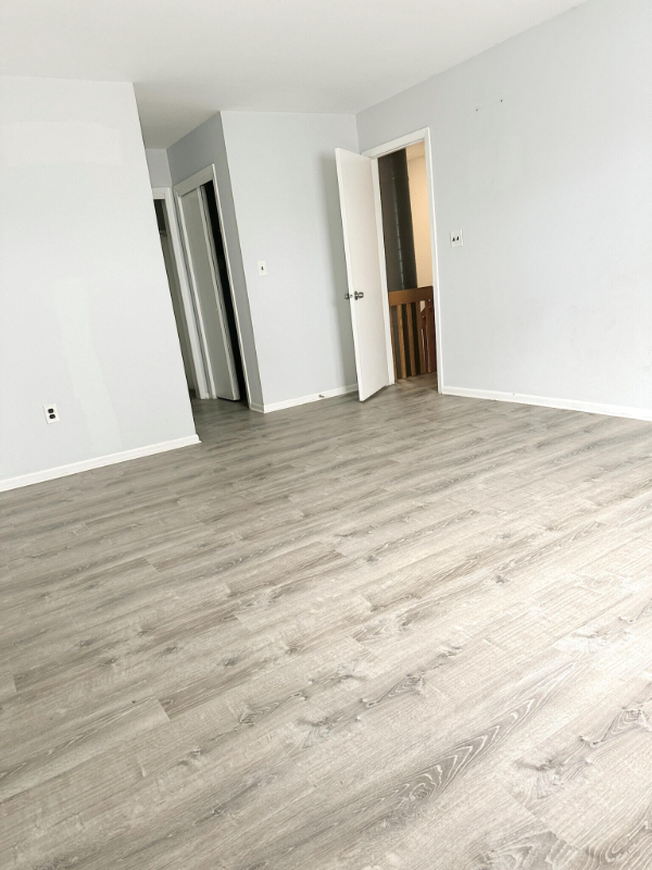 1027 Schmidt Ln - Photo 4 of 4