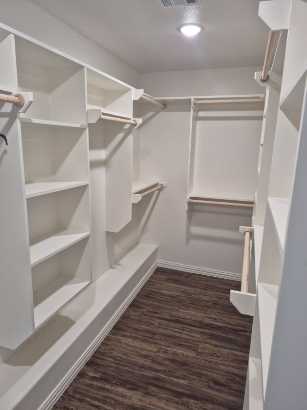 3909 Bryan Rd - Photo 6 of 19