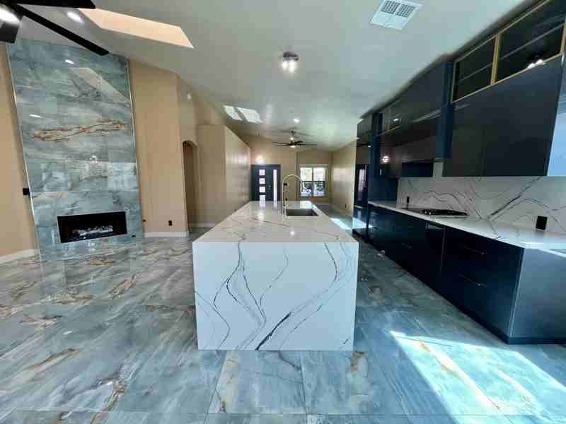 8709 E Gail Rd - Photo 3 of 20