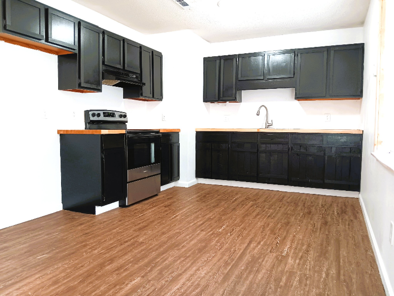 252 Sanders Rd - Photo 5 of 19