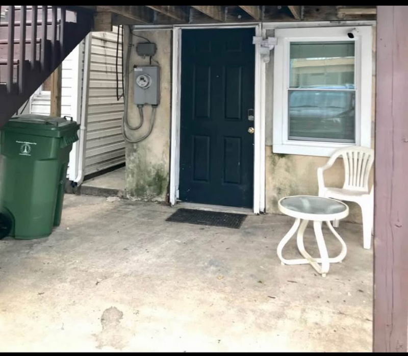 127 N Patterson Park Ave #2 - Photo 2 of 9