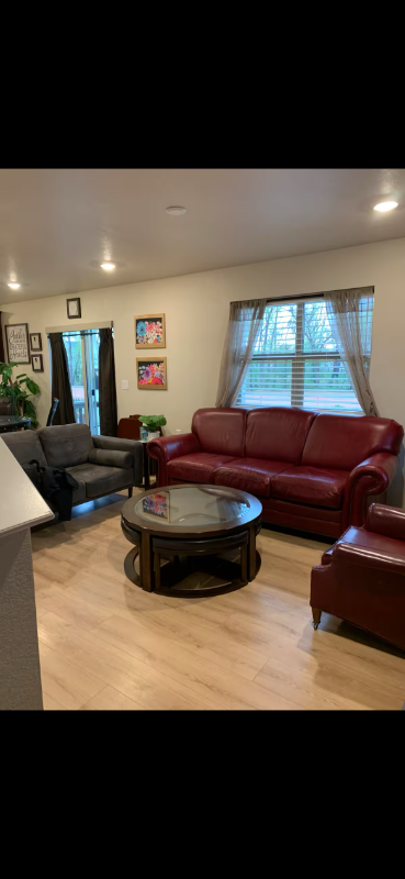 210 Marshall Mews - Photo 4 of 12