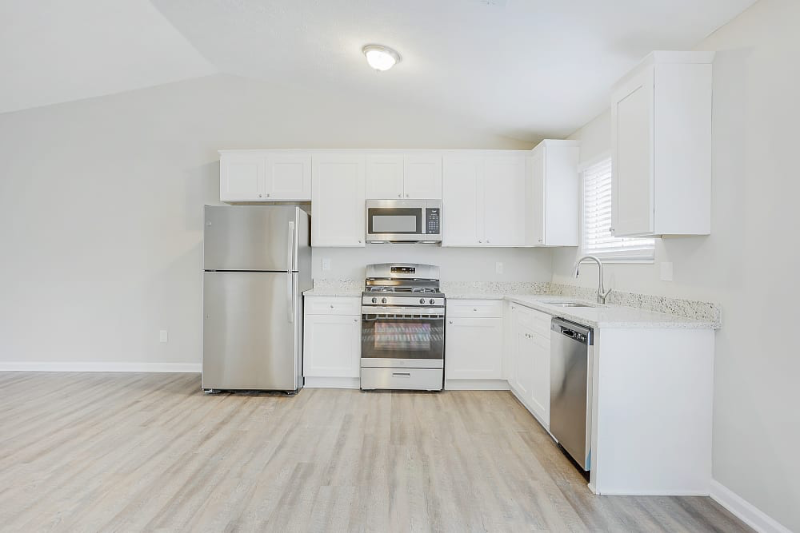 837 Forest Path #2007 - Photo 3 of 20