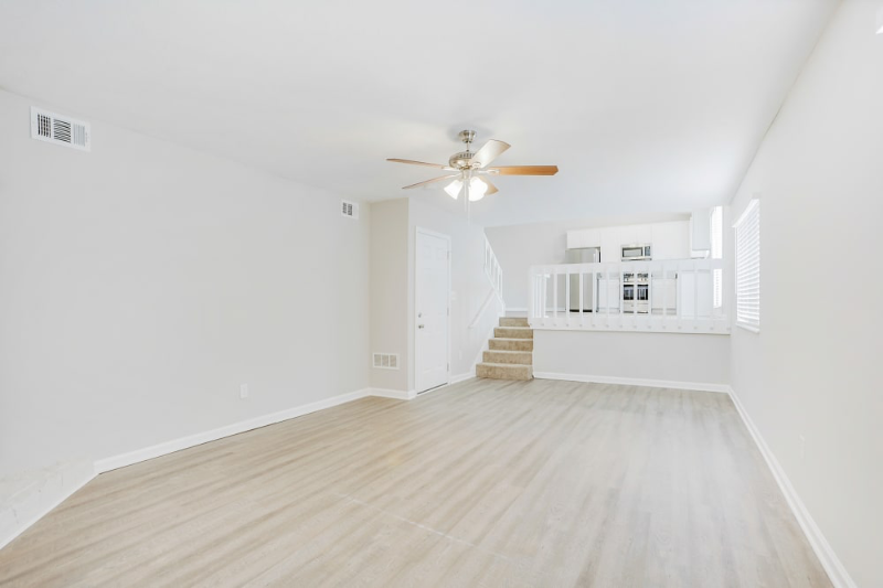 837 Forest Path #2007 - Photo 6 of 20