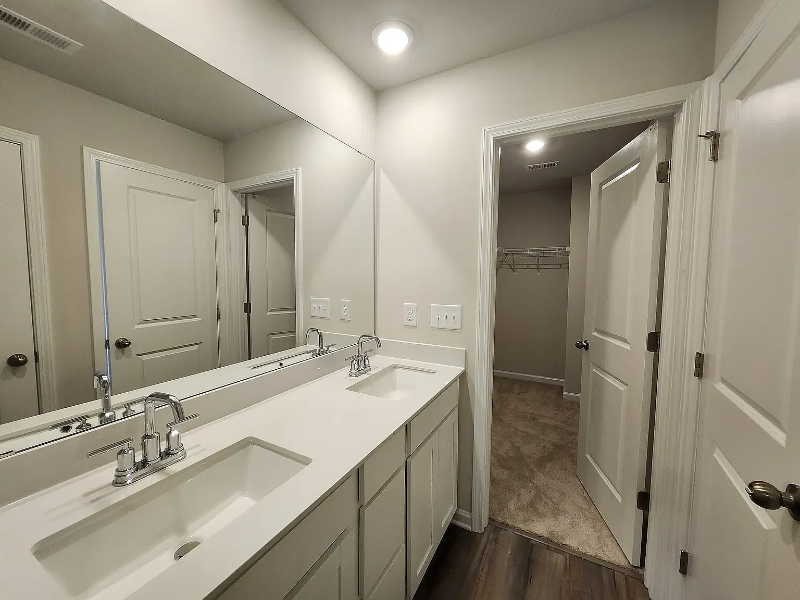 712 Peyden Ln - Photo 7 of 17