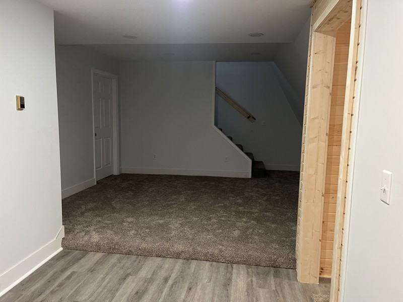 14586 7 Mile Rd - Photo 3 of 8