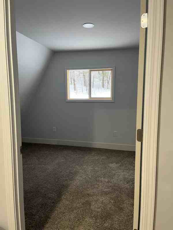 14586 7 Mile Rd - Photo 6 of 8