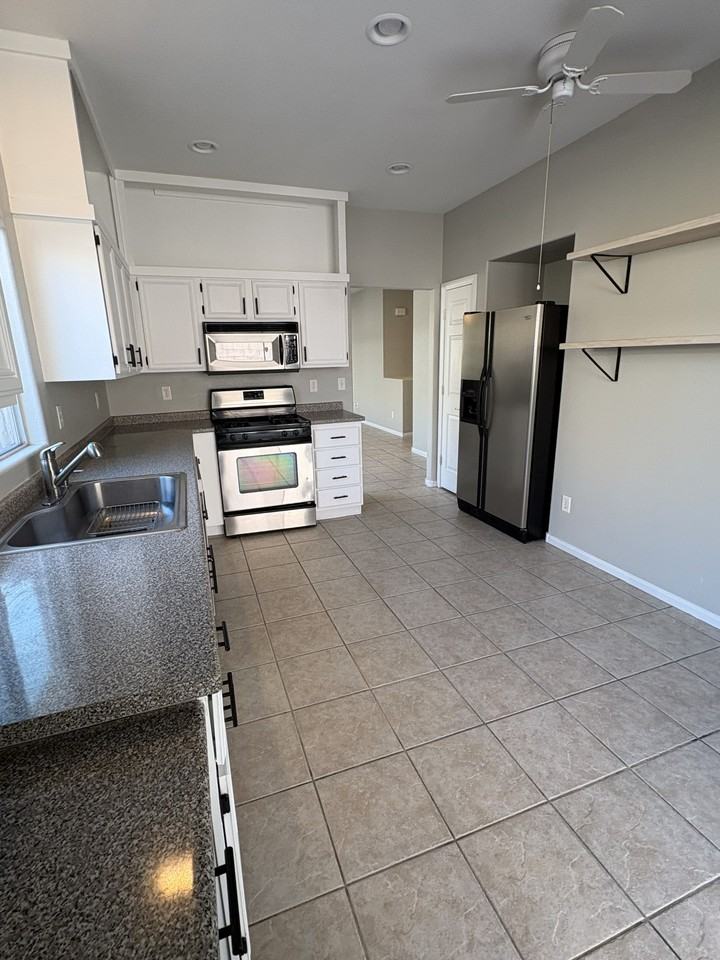 11016 Piedmont Valley Ave #NA - Photo 2 of 10