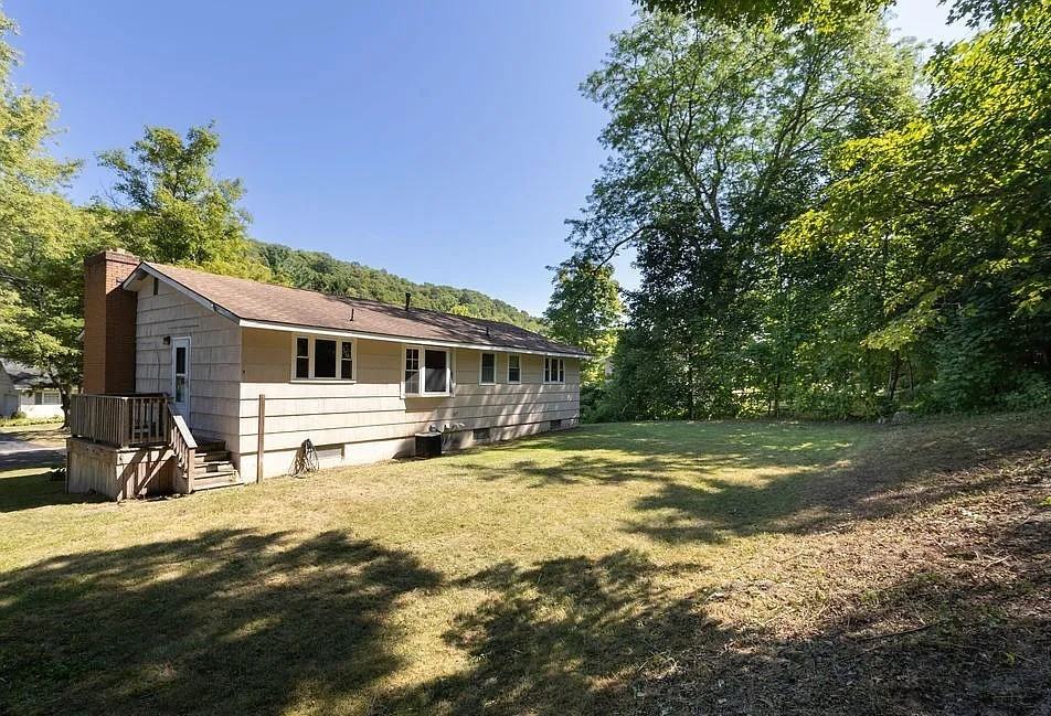 115 Margo Ln #NA - Photo 3 of 37