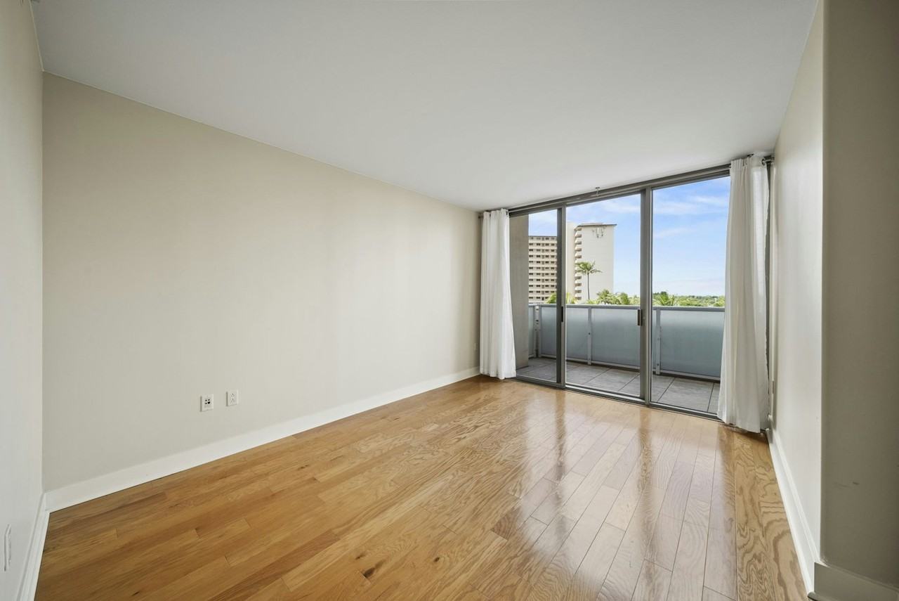 1551 Ala Wai Boulevard, Unit 504 - Photo 5 of 25