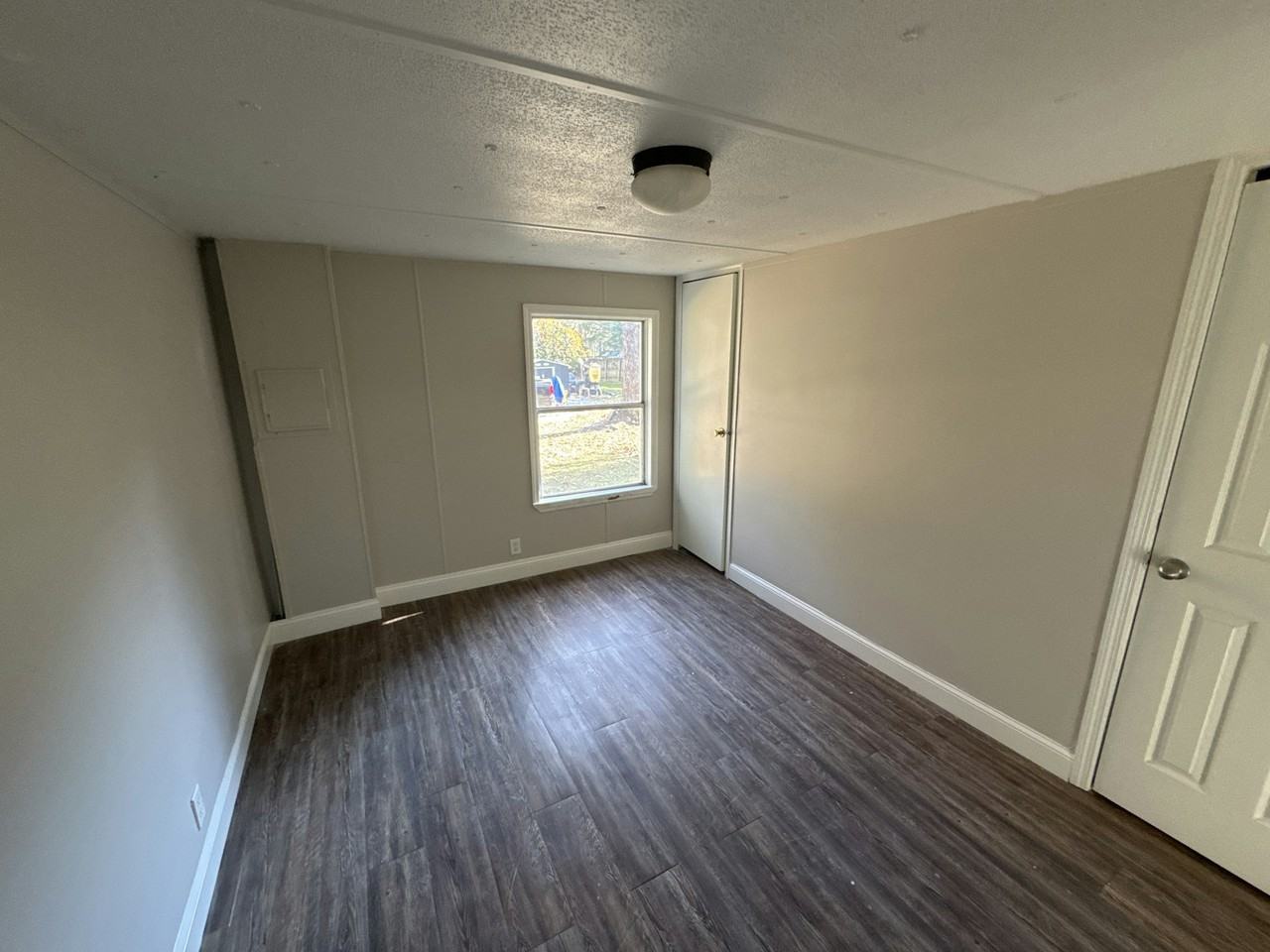 349 Holly Hill Court - Photo 6 of 10