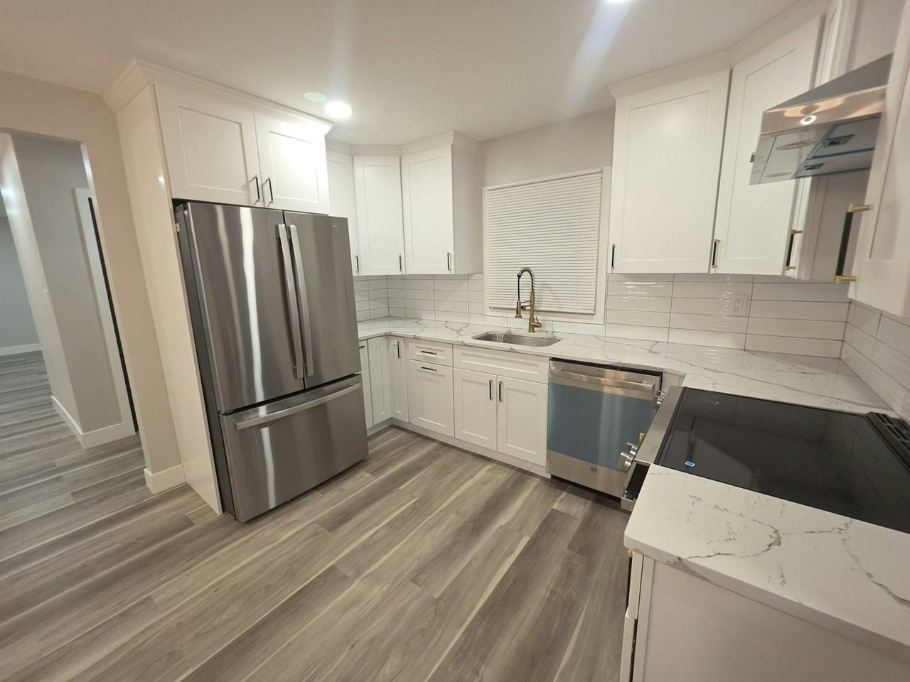 24 Pilgrim Lane - Photo 3 of 34