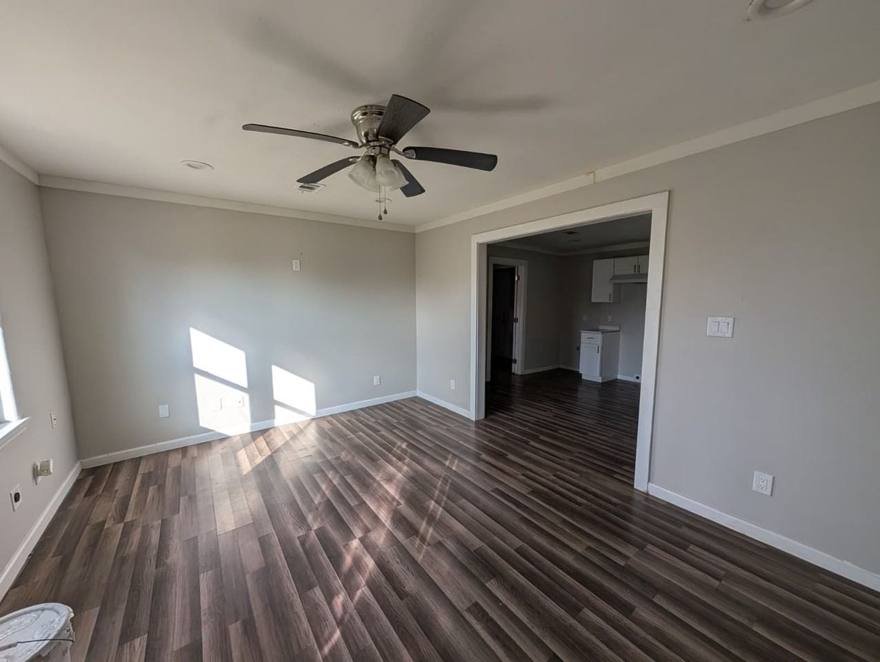 4405 Pradice St - Photo 5 of 9