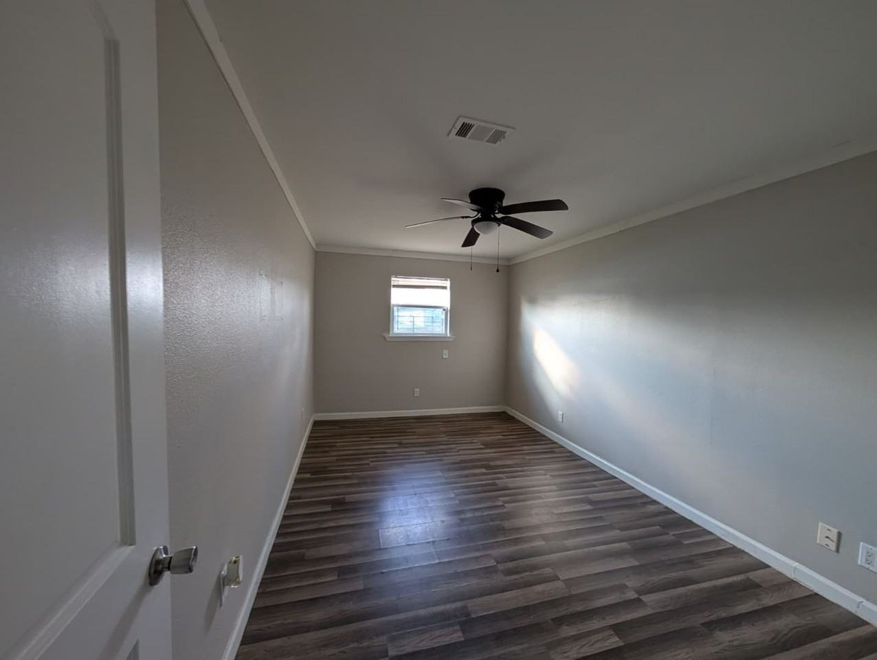 4405 Pradice St - Photo 7 of 9