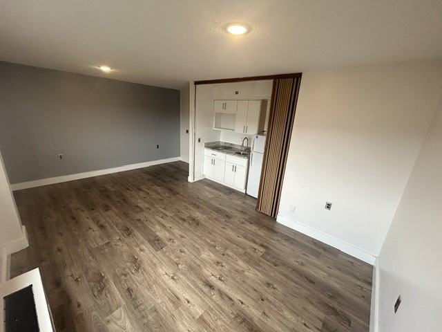 745 Walnut Street - Photo 4 of 44