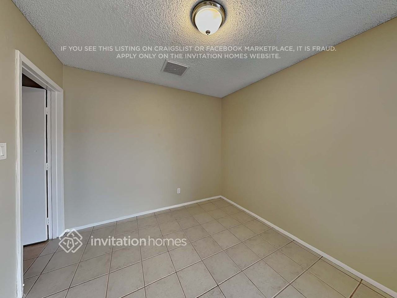 1020 W Halstead Dr - Photo 5 of 16