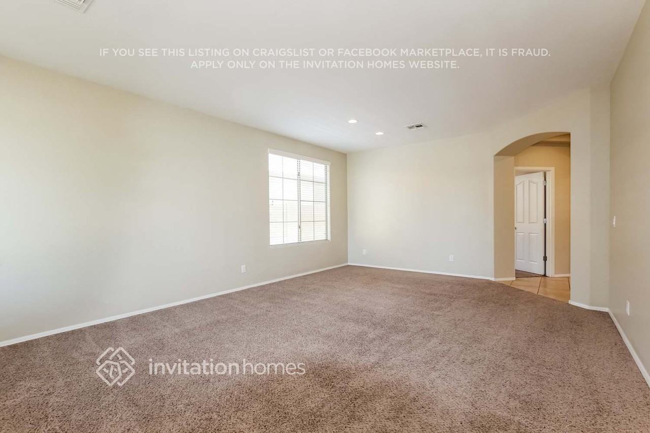 10241 W Cordes Rd - Photo 6 of 21