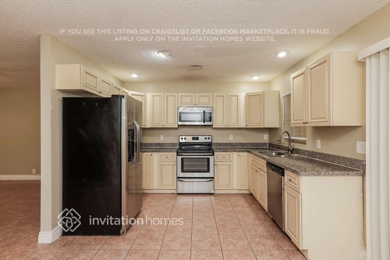 13355 43rd Rd N - Photo 7 of 17