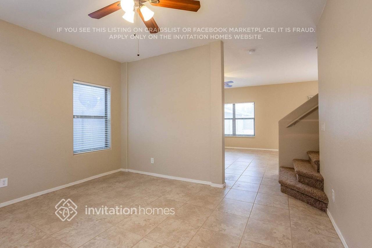 185 W Desert Vista Trl - Photo 4 of 18