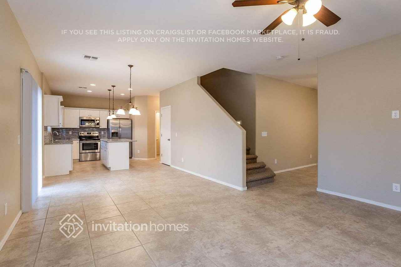 185 W Desert Vista Trl - Photo 5 of 18