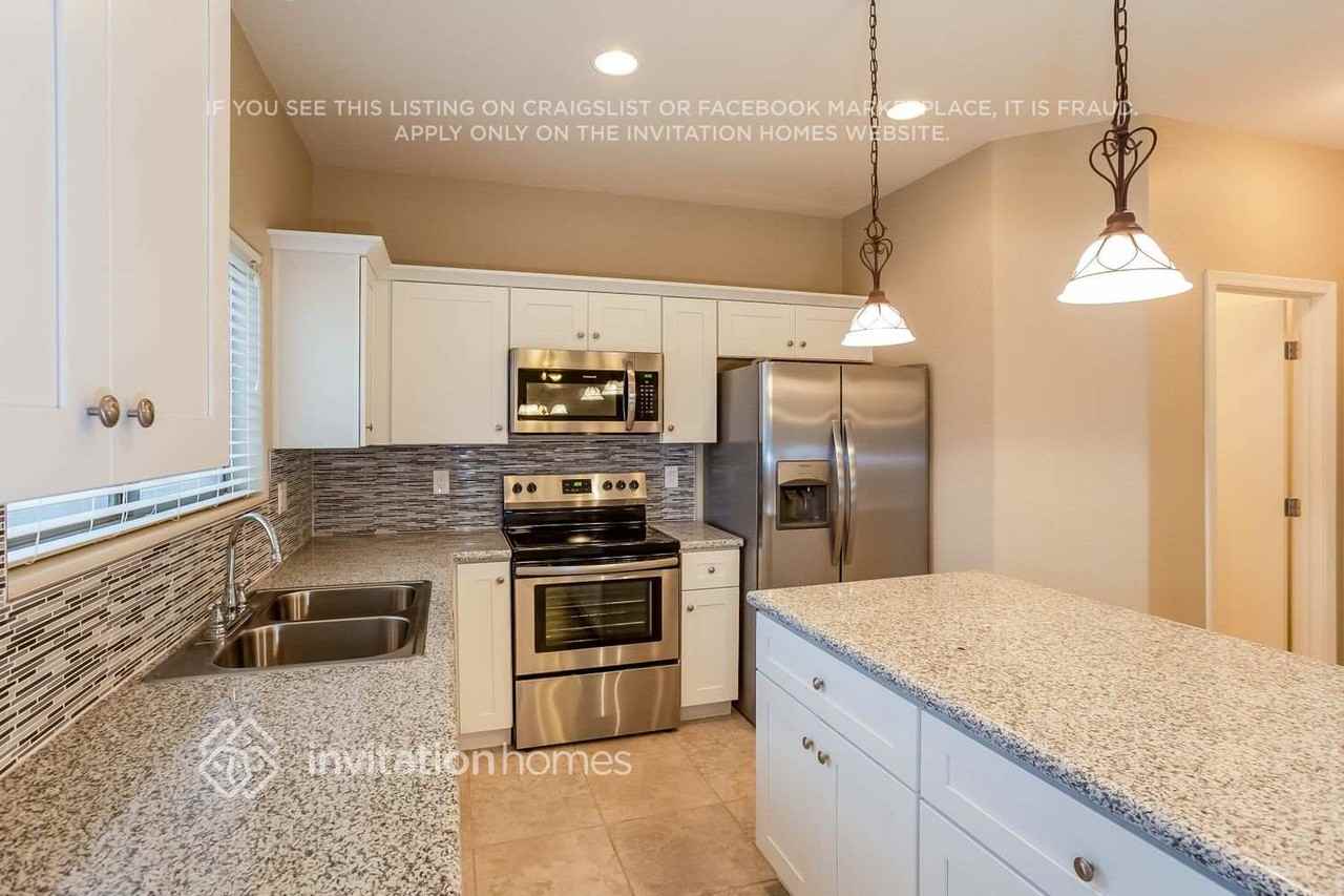 185 W Desert Vista Trl - Photo 7 of 18