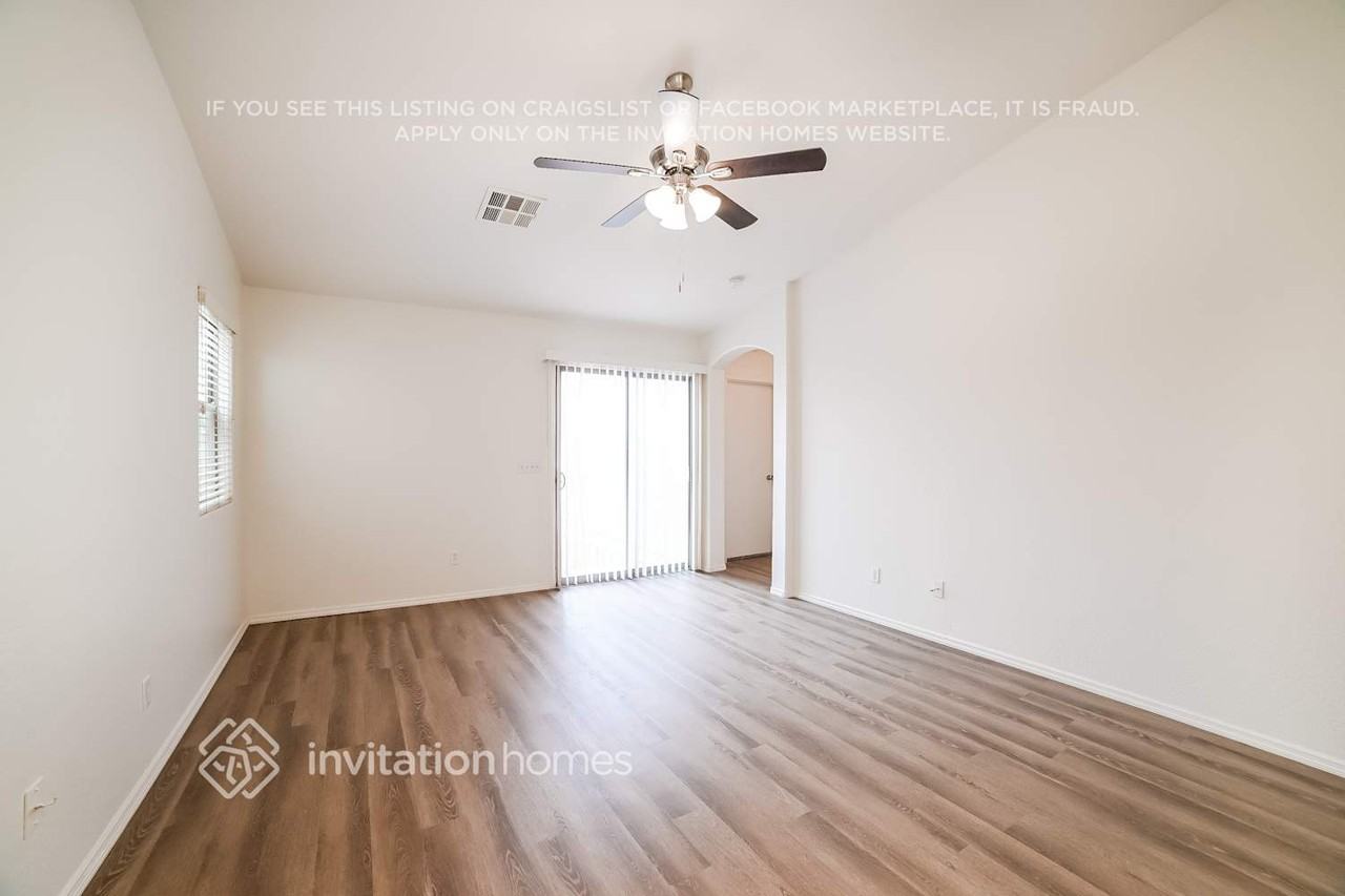 18365 W Eva St - Photo 4 of 17