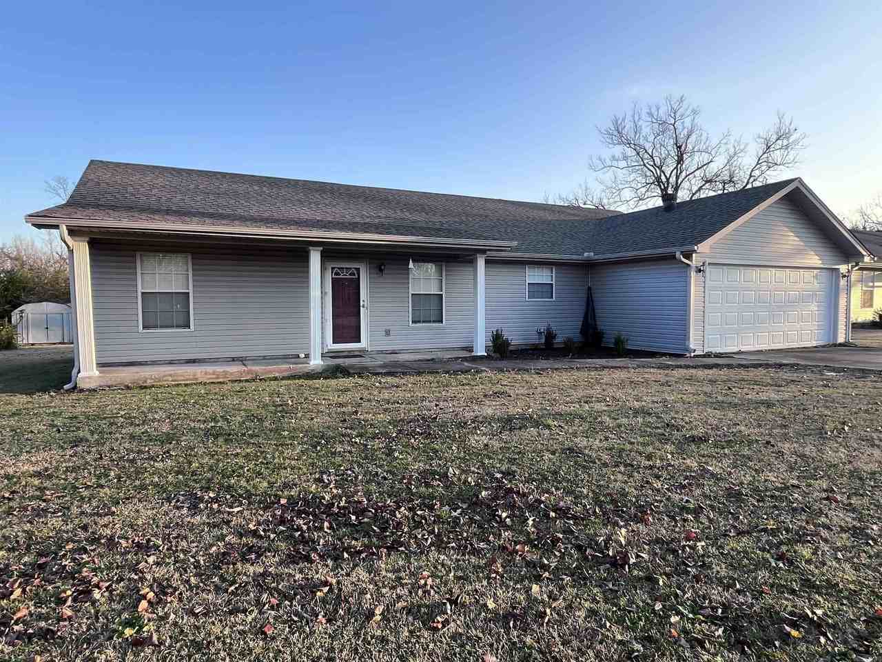 711 N 2nd St - Photo 3 of 37