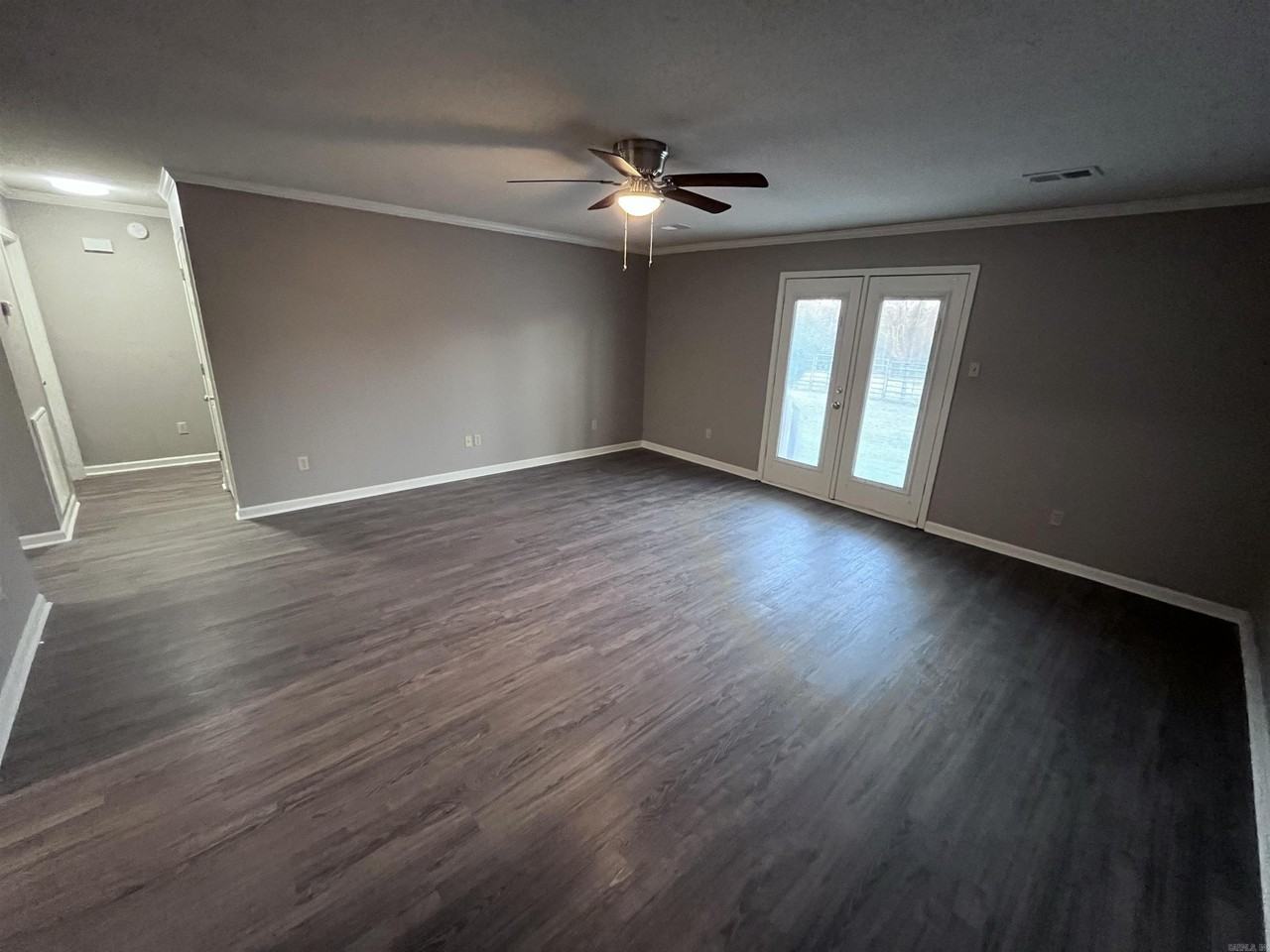 711 N 2nd St - Photo 5 of 37