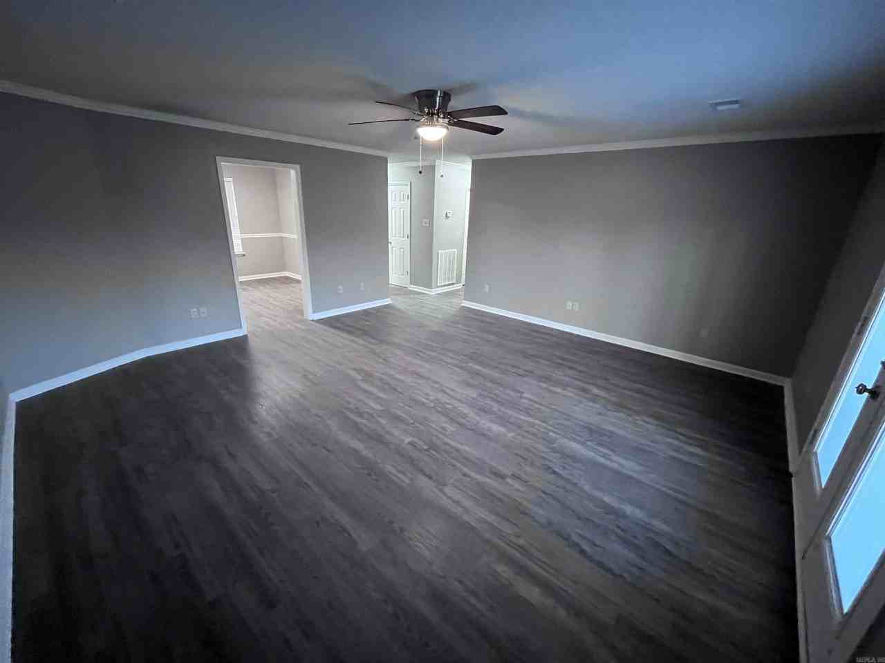 711 N 2nd St - Photo 6 of 37