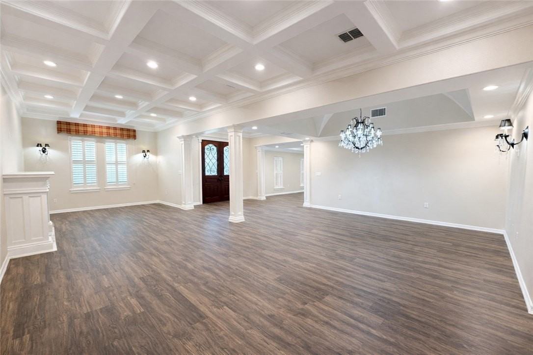 5309 Saint Andrews Dr - Photo 5 of 32