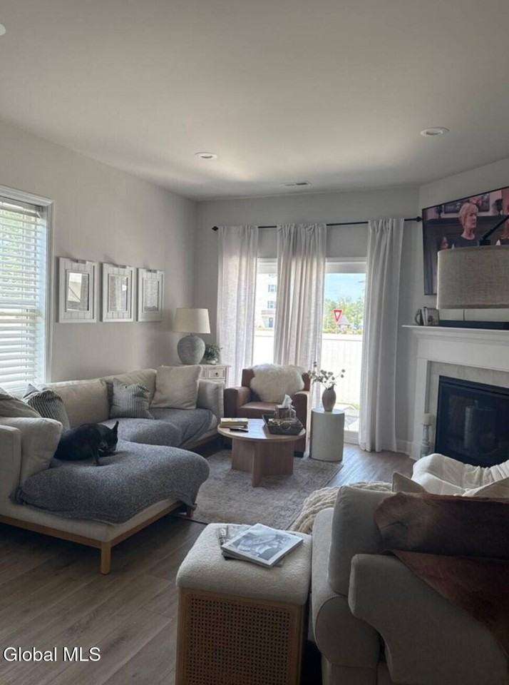 2 Blair Ct - Photo 7 of 19