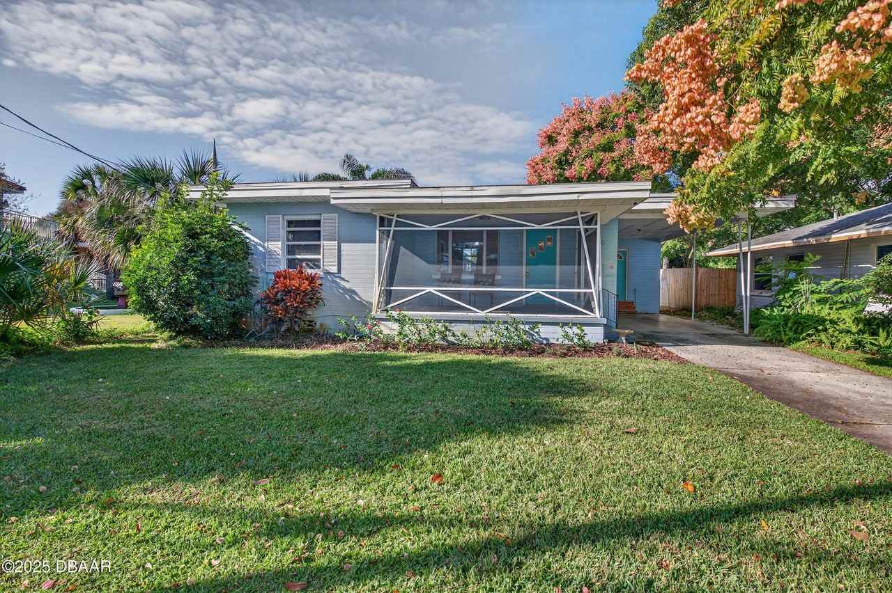 930 Daytona Ave - Photo 3 of 38