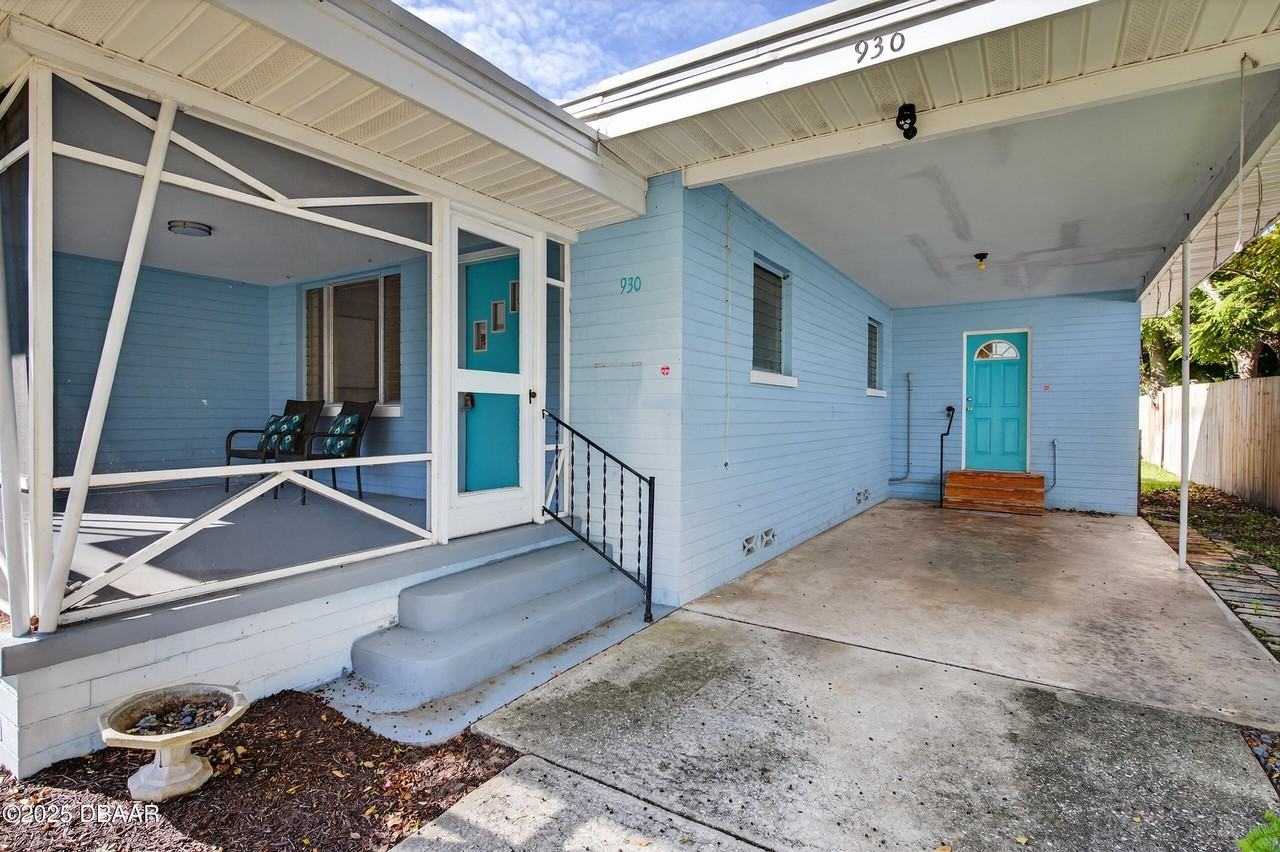 930 Daytona Ave - Photo 6 of 38