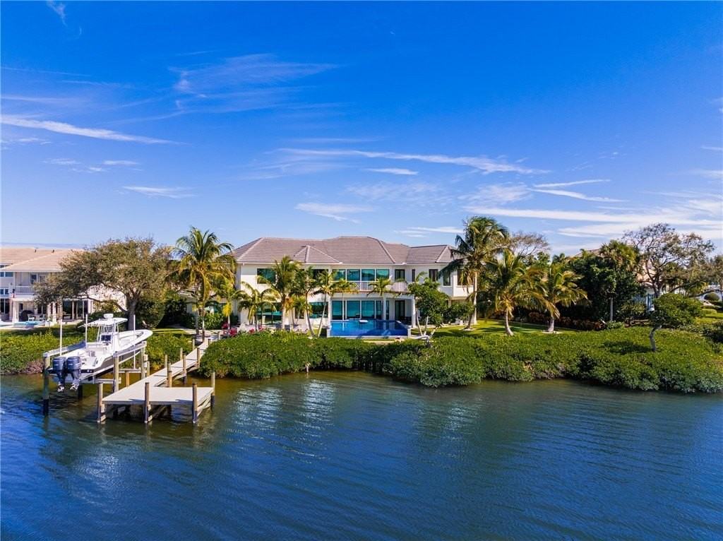 225 Osprey Ct - Photo 2 of 19