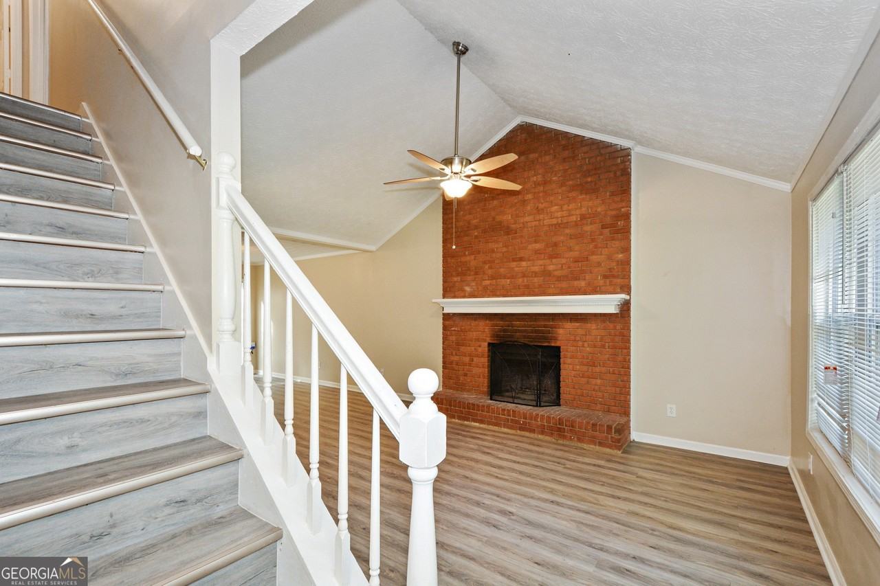 2624 Country Trce Se Unit B #B - Photo 2 of 24