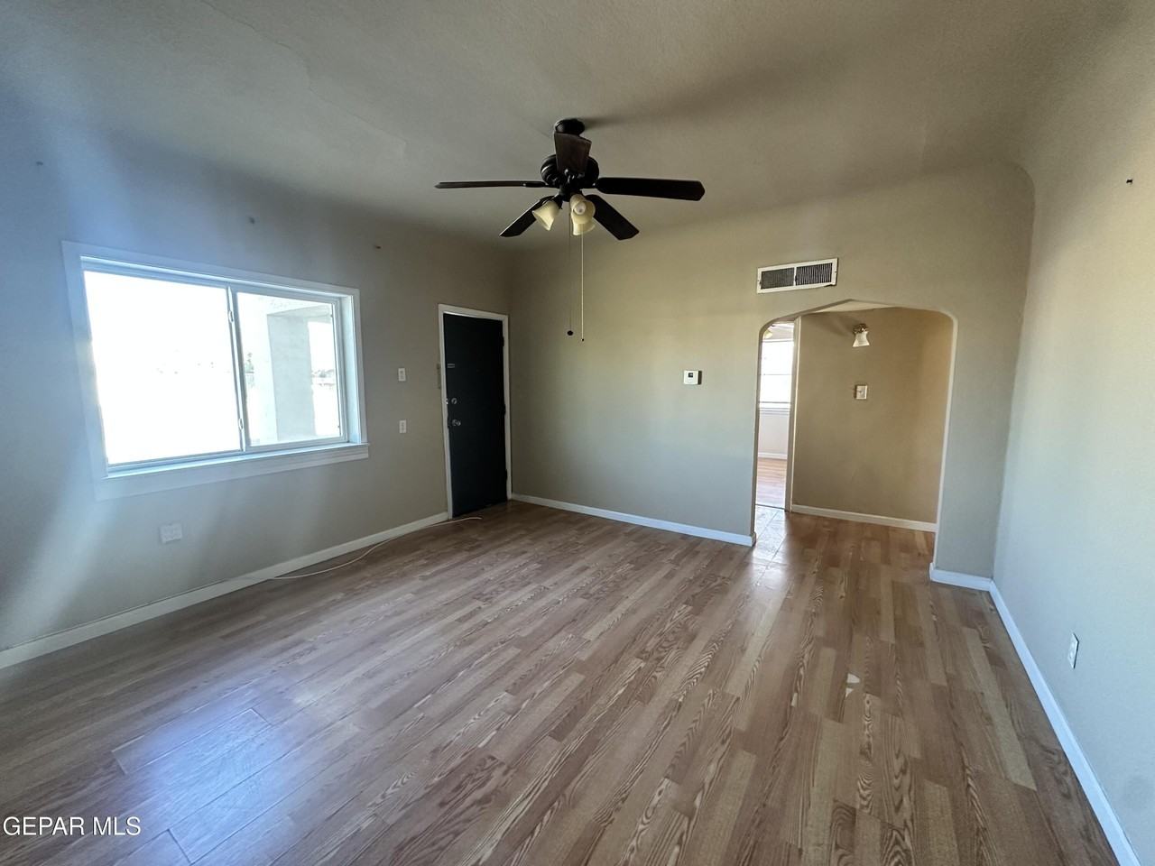 7224 Dale Rd - Photo 3 of 15