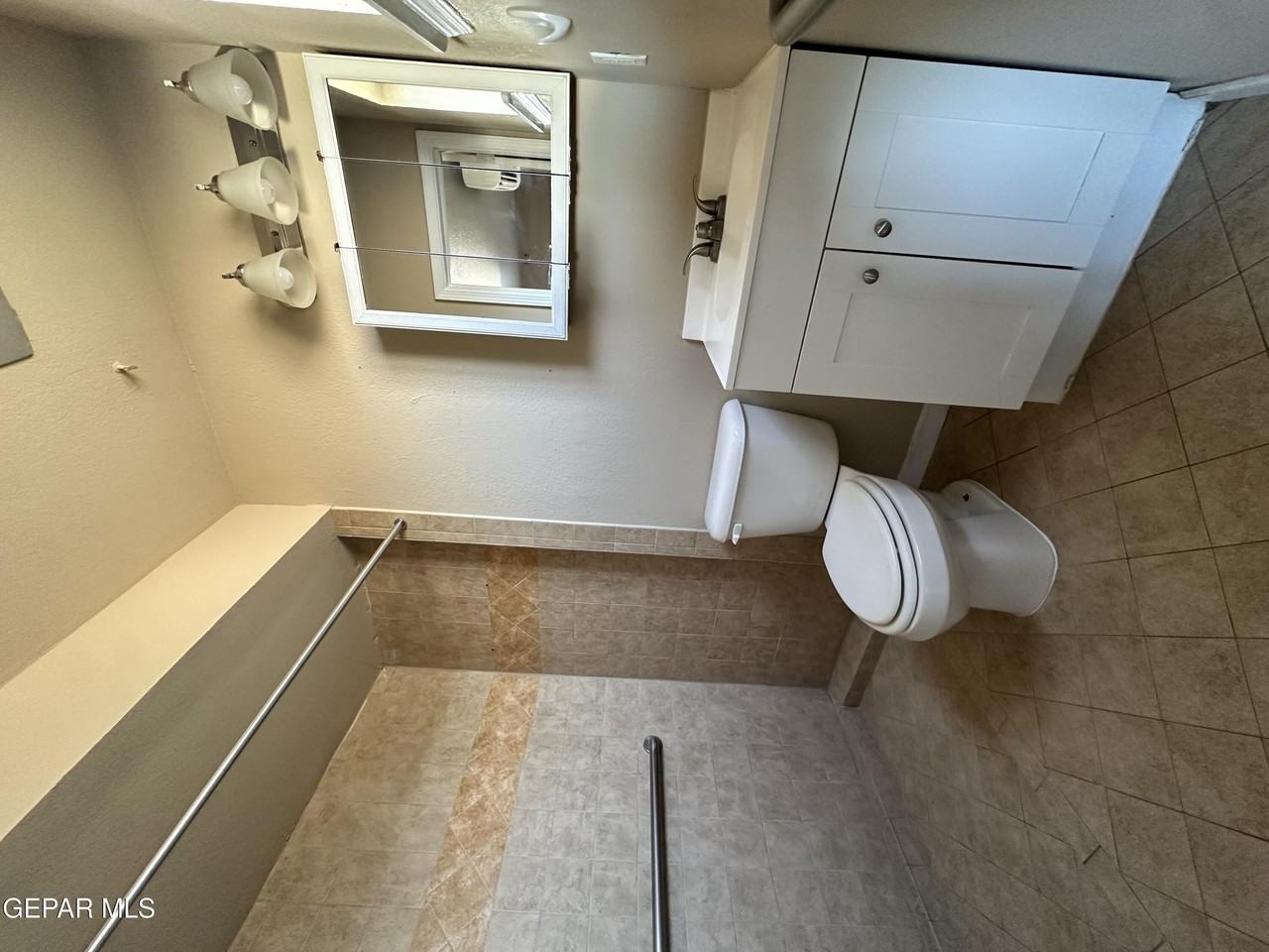 7224 Dale Rd - Photo 6 of 15