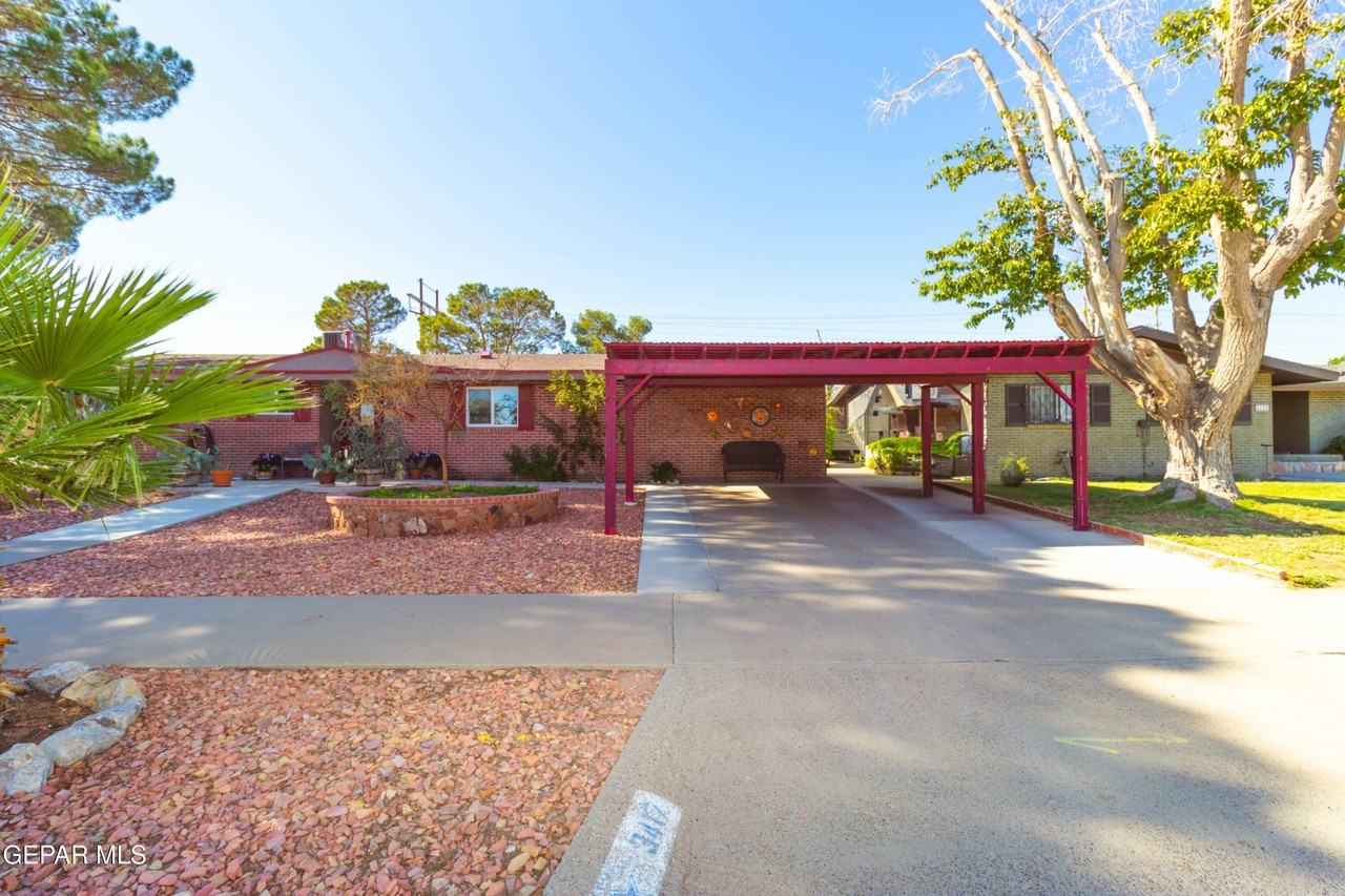 3417 Aberdeen St - Photo 2 of 50