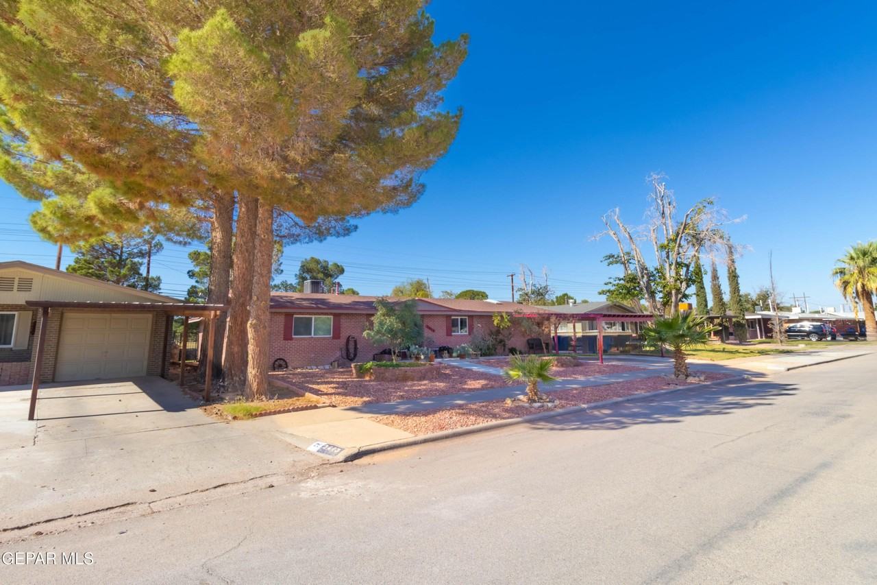 3417 Aberdeen St - Photo 3 of 50