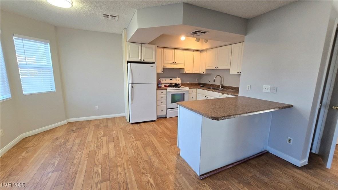 1600 Burningwood Ln #201 - Photo 3 of 8