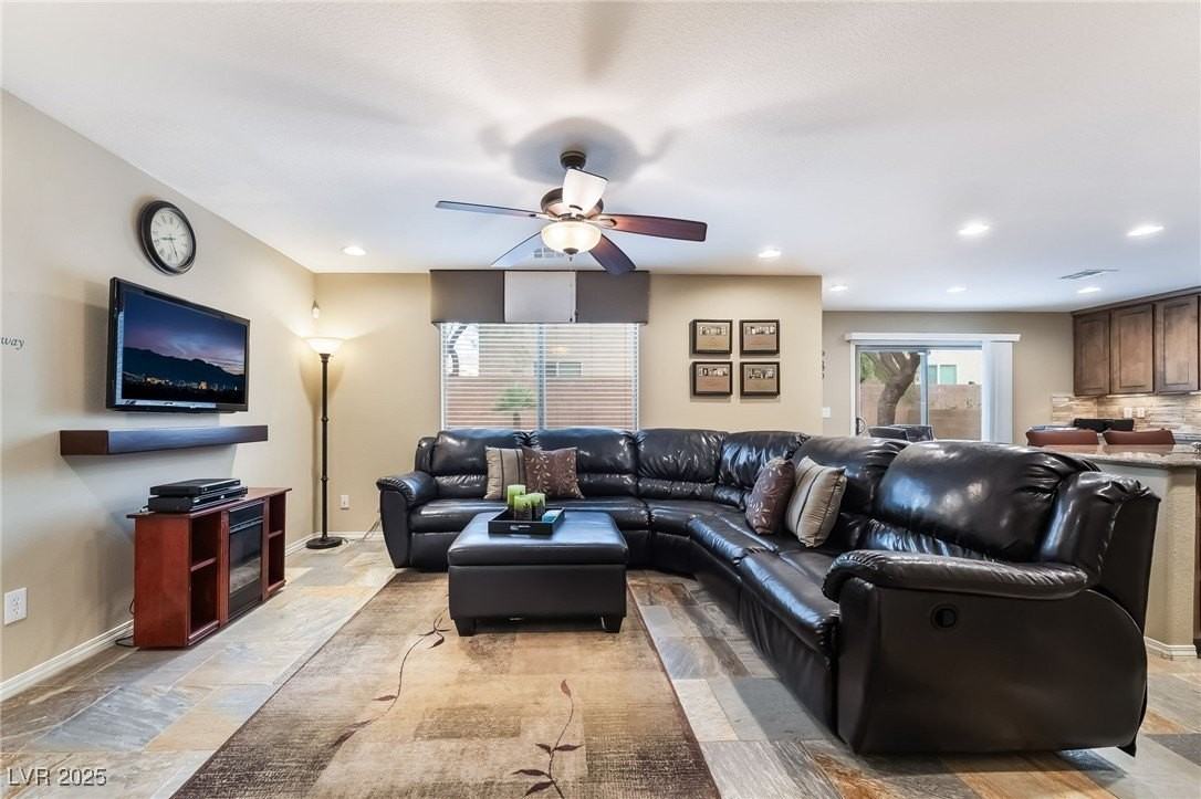 10953 Toscano Gardens St - Photo 7 of 41