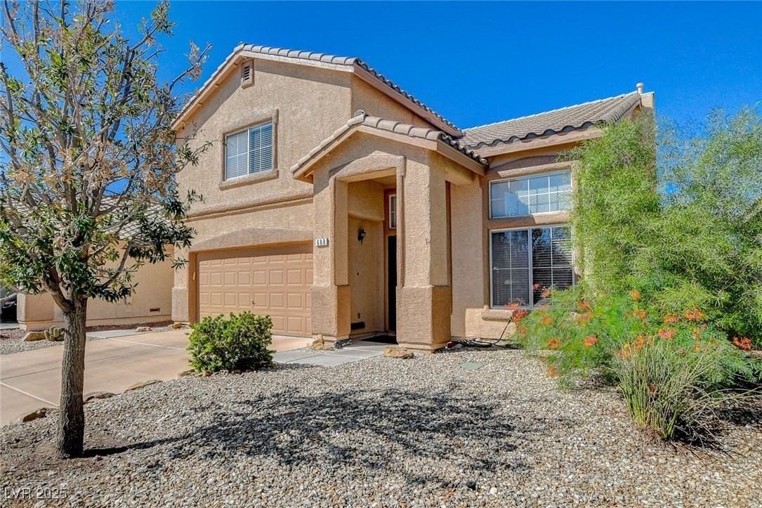 688 Emerald City Ave - Photo 3 of 41