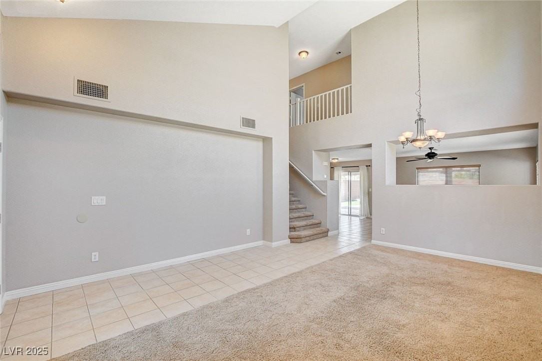 688 Emerald City Ave - Photo 5 of 41