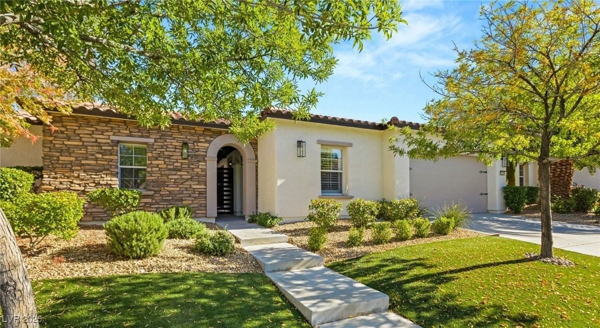 12024 Whitehills St - Photo 2 of 50