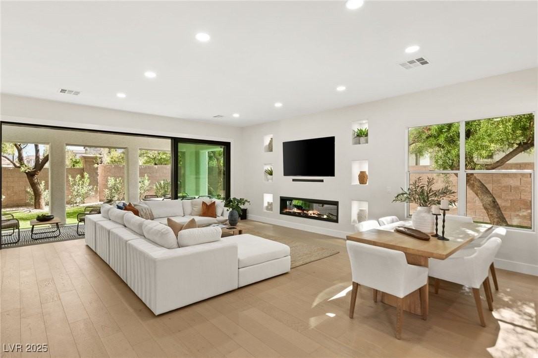 12024 Whitehills St - Photo 7 of 50