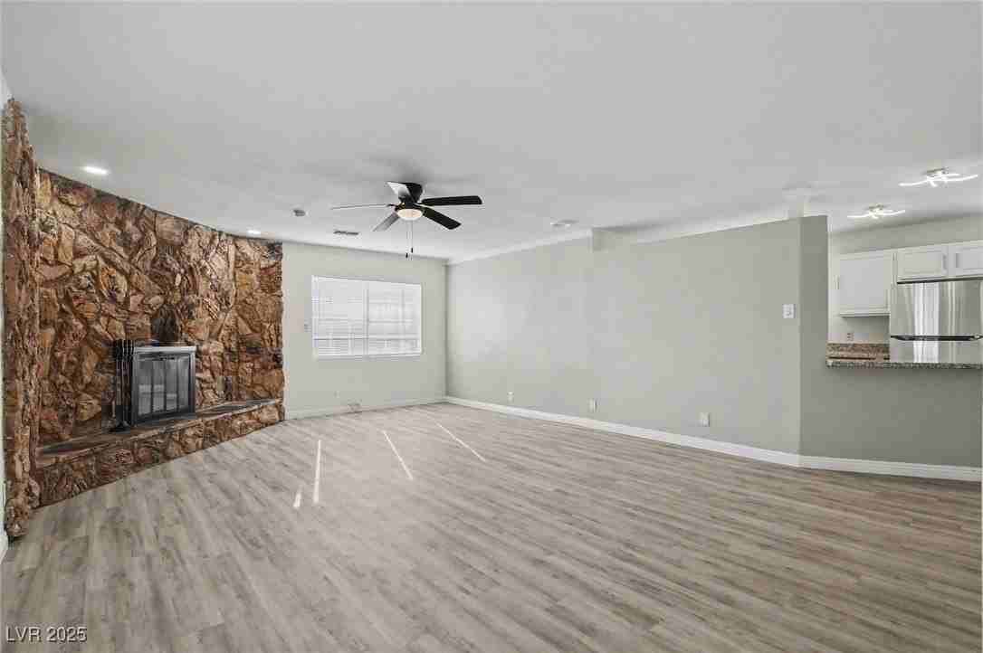 313 Fox Cir - Photo 7 of 48