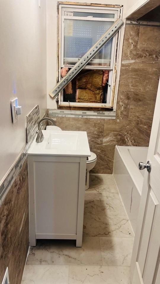 16169 Kentucky St - Photo 6 of 9