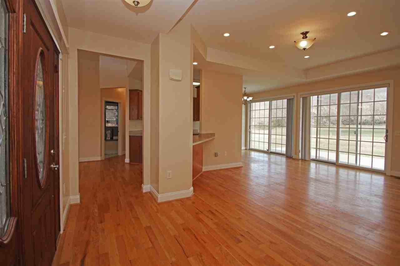 17888 Mountain Valley Rd - Photo 4 of 26