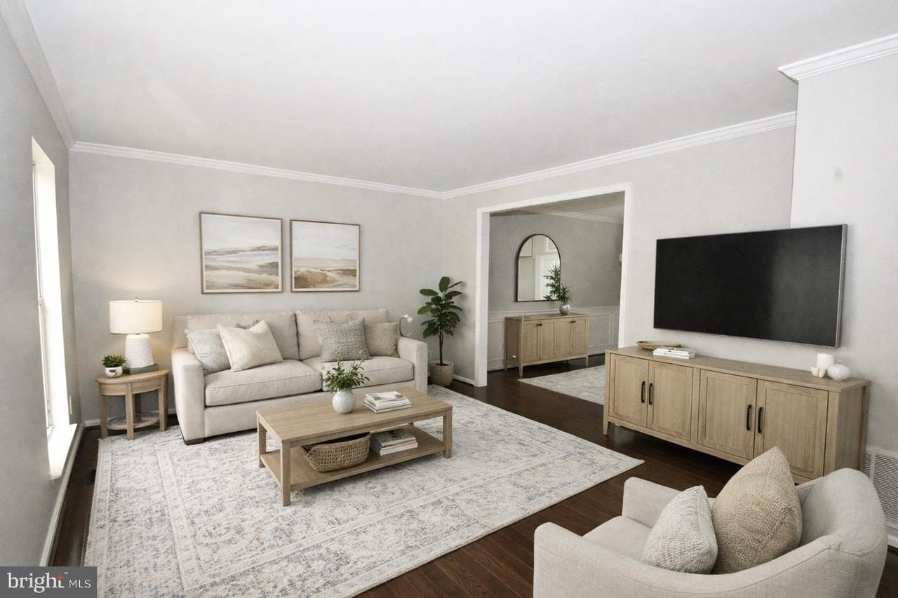 38 Charleston Ct - Photo 2 of 37