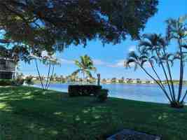 featured image of 999 Hamilton Dr #999D